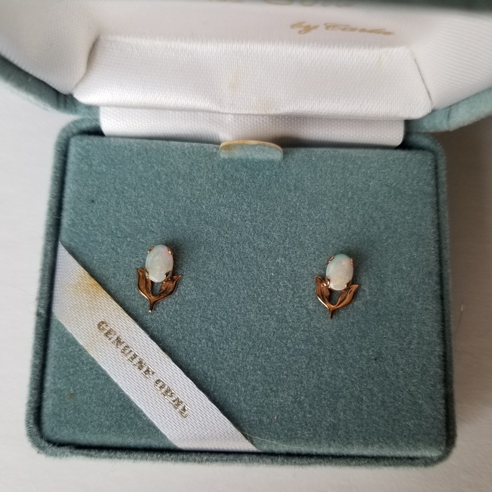 Opal and gold stud earrings